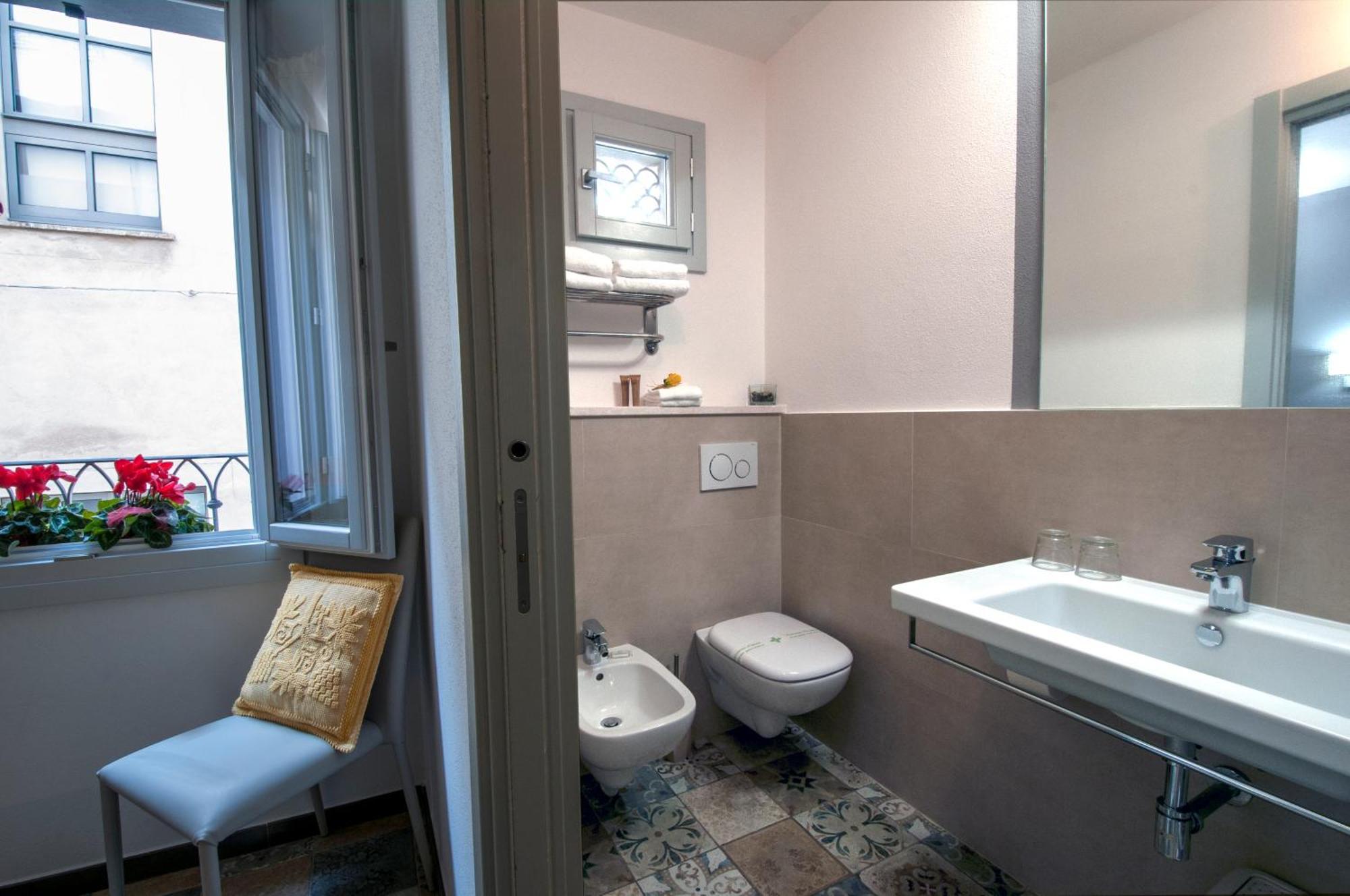 Santa Chiara - Il Milese Hotel Alghero Ruang foto